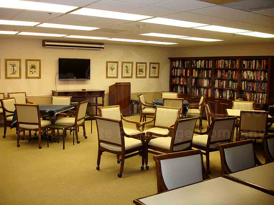 WILDERNESS COUNTRY CLUB Clubhouse Library